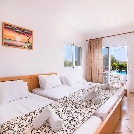 Platanos דירה לימנריה